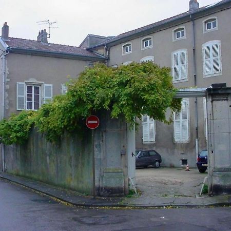 Appartement Historique Au Centre De Toul, Proche Cathedrale, Tous Services Inclus - Fr-1-584-74 Eksteriør billede